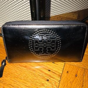 Tory Burch wallet